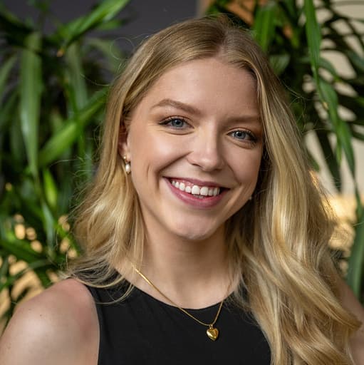 ellie morgan novos